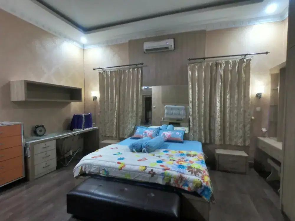 Rumah Siap Huni Lengkap Perabot-Sekaligus Tempat Usaha-Bebas Banjir