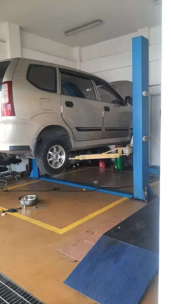 Daihatsu Xenia 1000 CC.irit banget a/n Sendiri. Barang simpanan