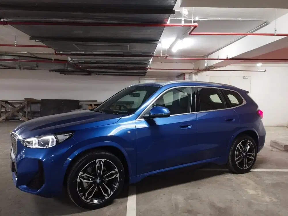 BMW IX1 2024 Listrik