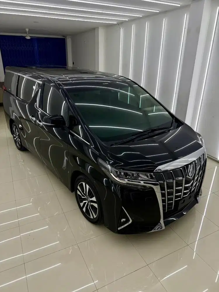 TOYOTA ALPHARD G ATPM Black on Beige