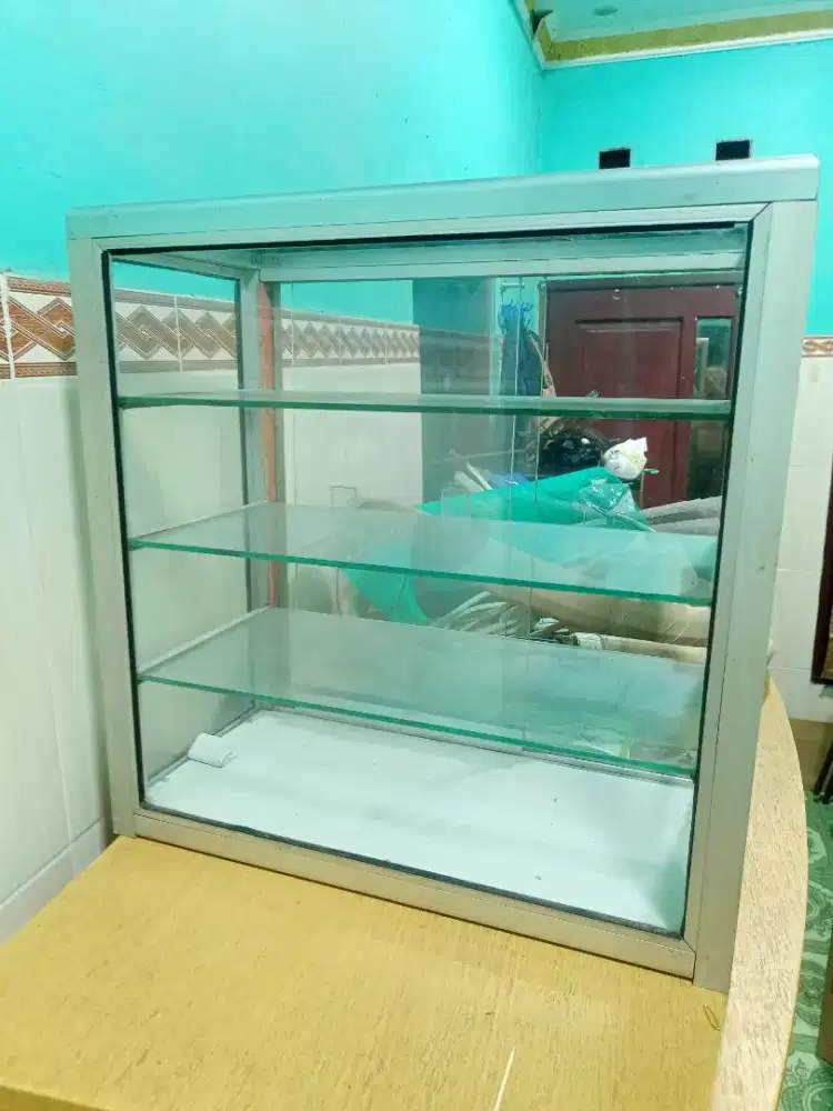 Etalase mini 4 susun untuk warung