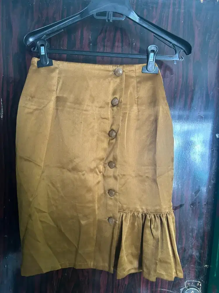 Rok mini wanita