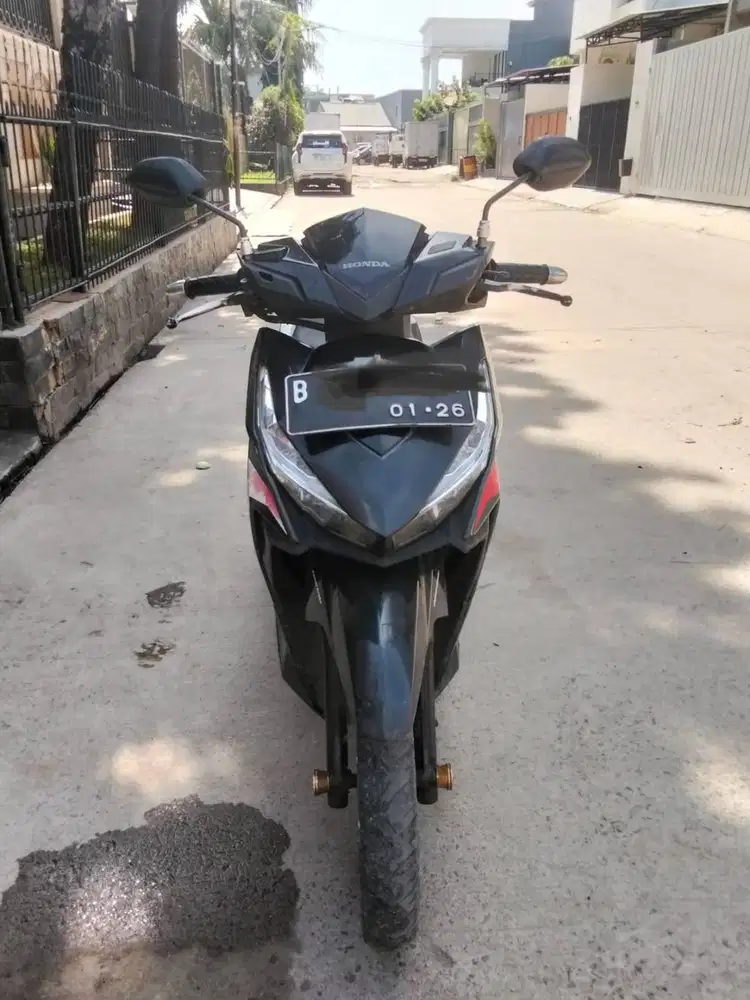 Jual Motor Vario 125 tahun 2015