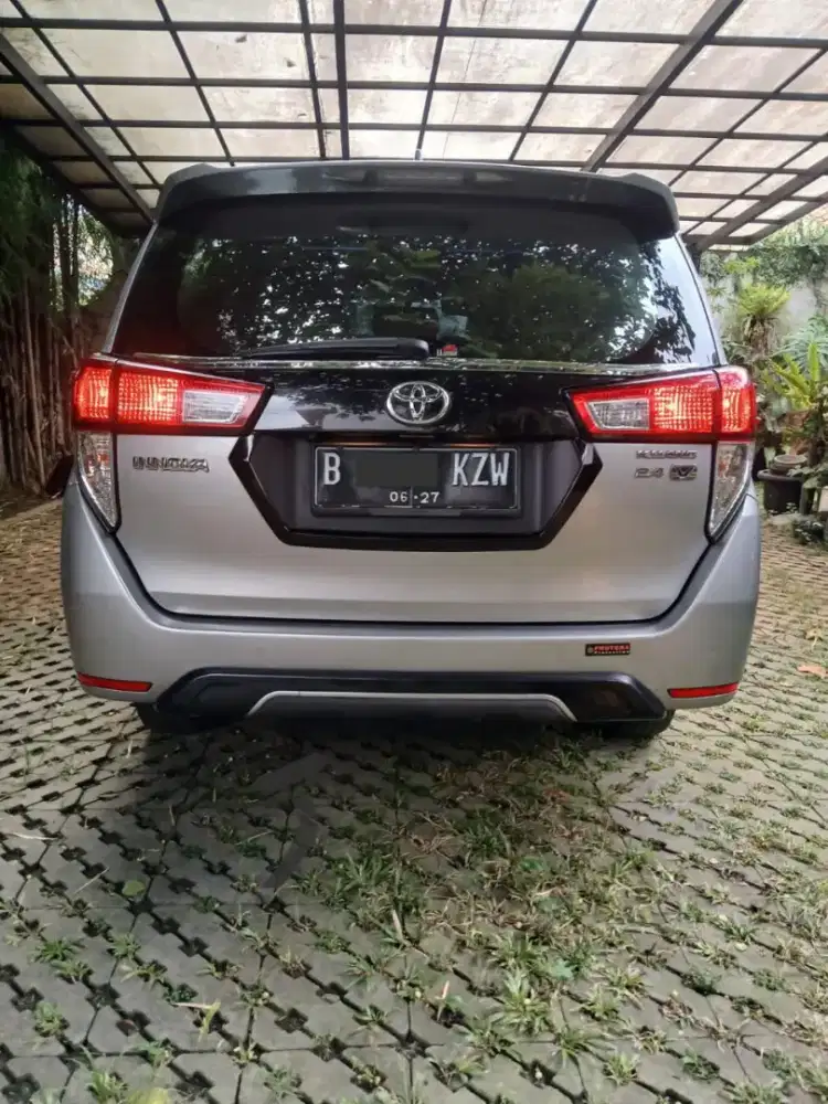 JUAL KIJANG INNOVA REBORN DIESEL.MATIK V 2.4  2022