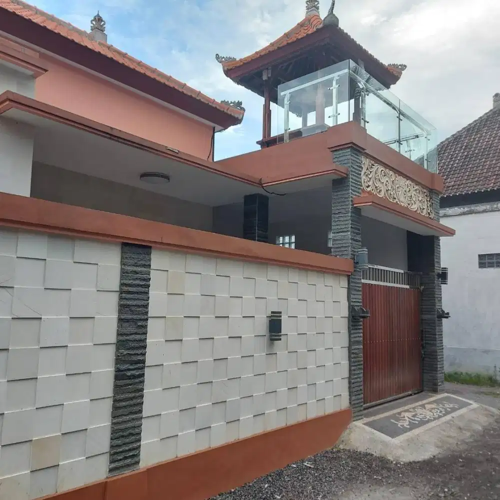 FOR SALE MODERN HOUSE WITH A ROOFTOP AT BADUNG