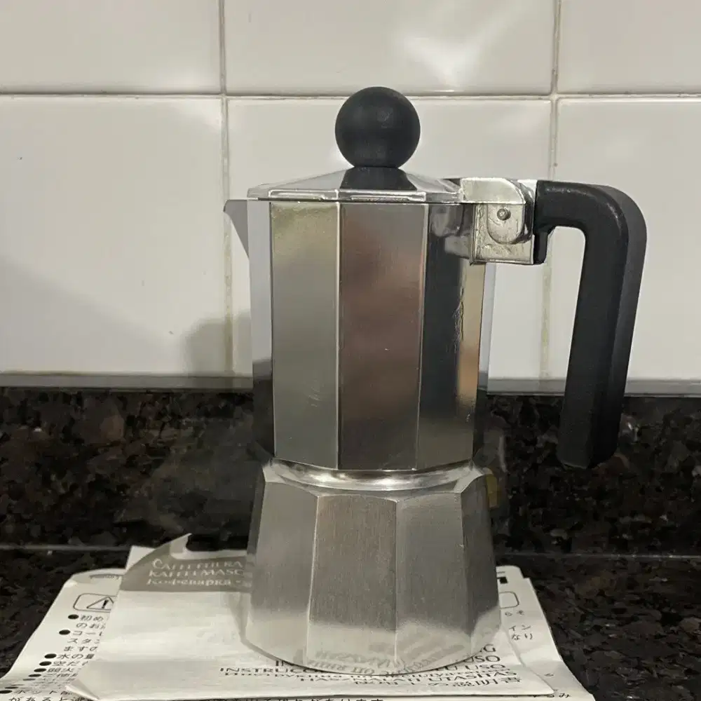 Moka Pot Coffee Brewer Guido Bergna Kopi Brewing