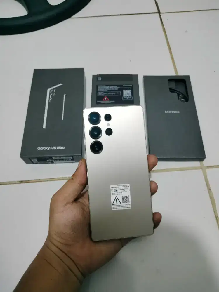 Samsung galaxy S25 ultra 12/512 sein mulus