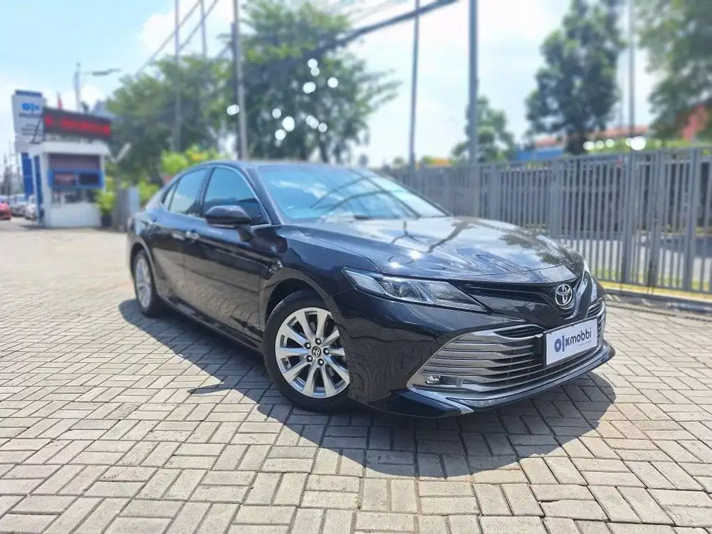 DP MURAH Toyota Camry 2.5 V Bensin-AT 2019 Hitam