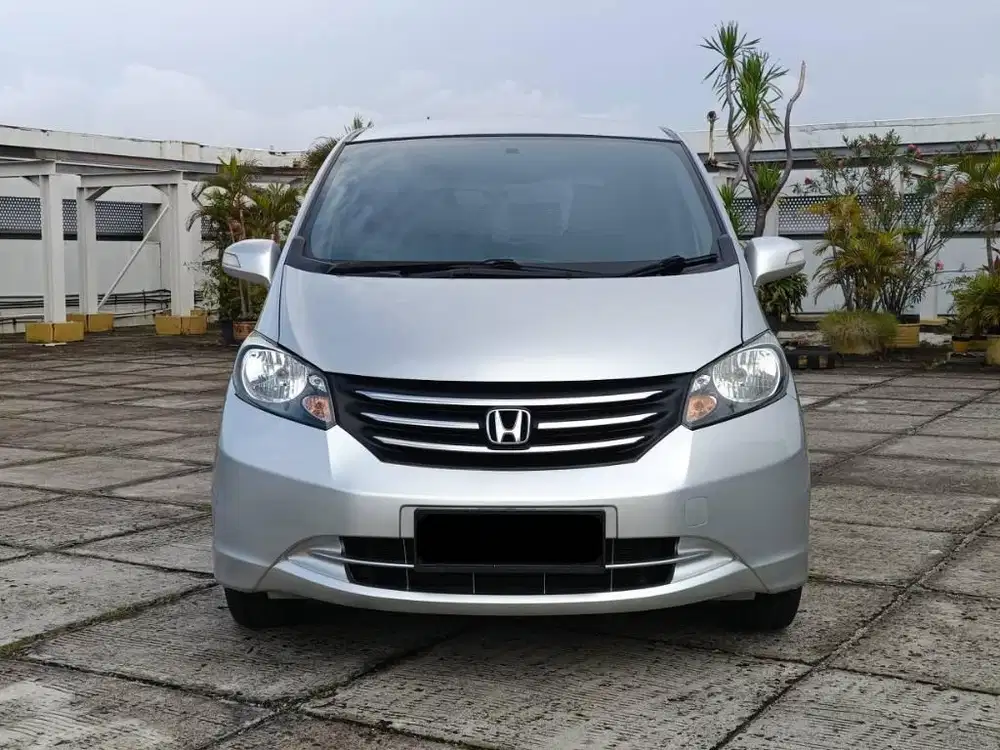 Honda Freed PSD 1.5E AT 2011
