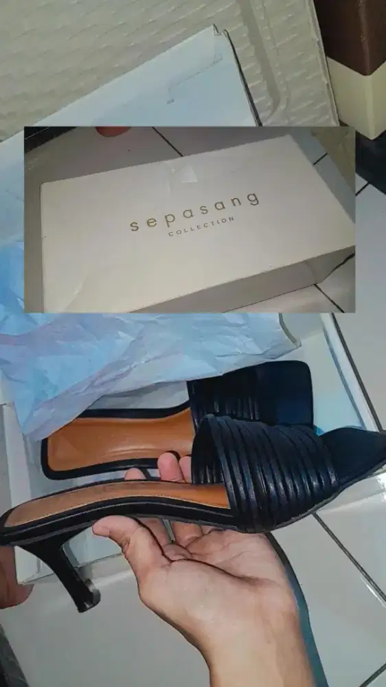 heels merk Sepasang
