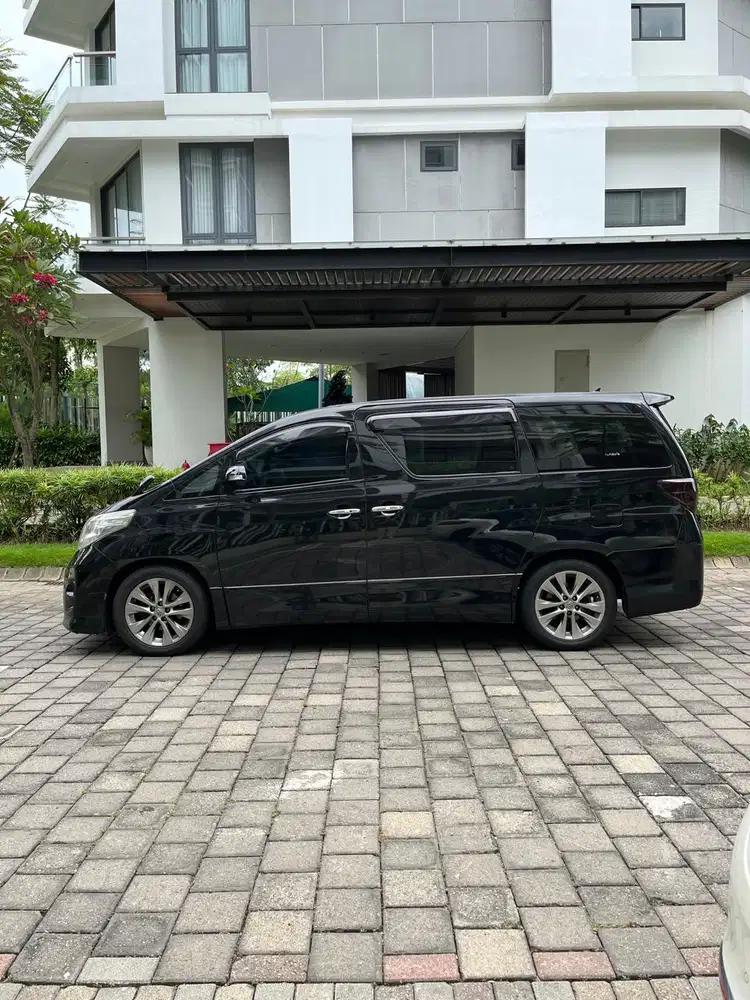 Toyota Alphard 2010 Bensin