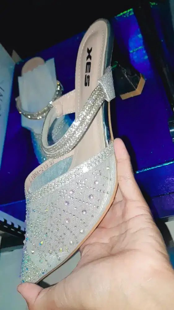 Heels merk Xes cream