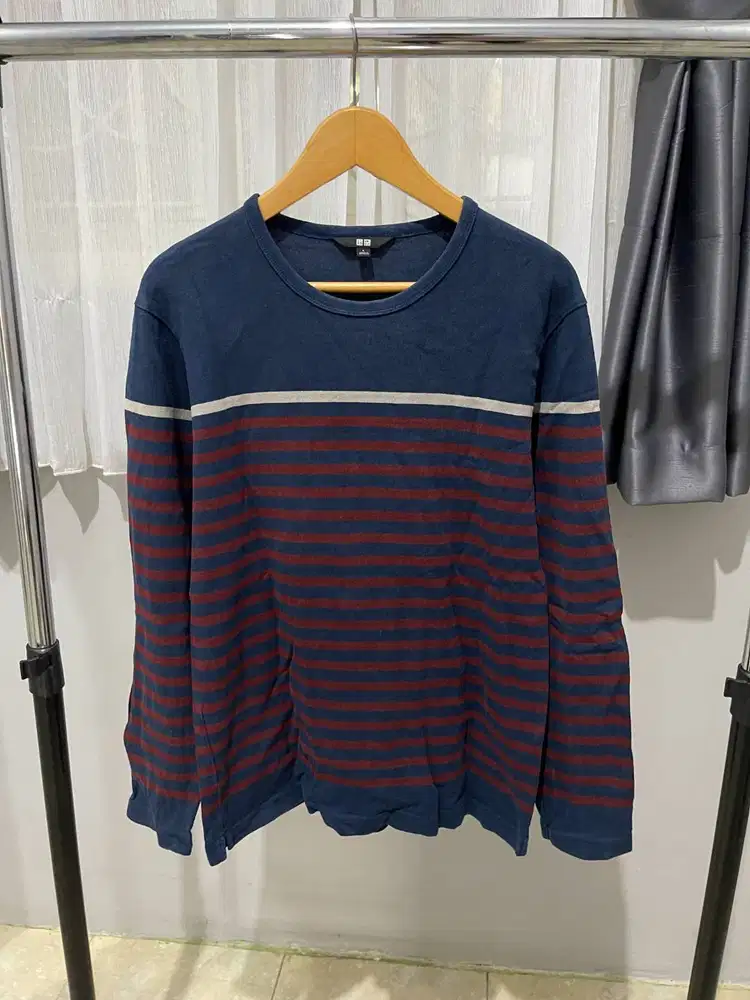 Longsleve baju lengan panjang Uniqlo size L navy Original 100%