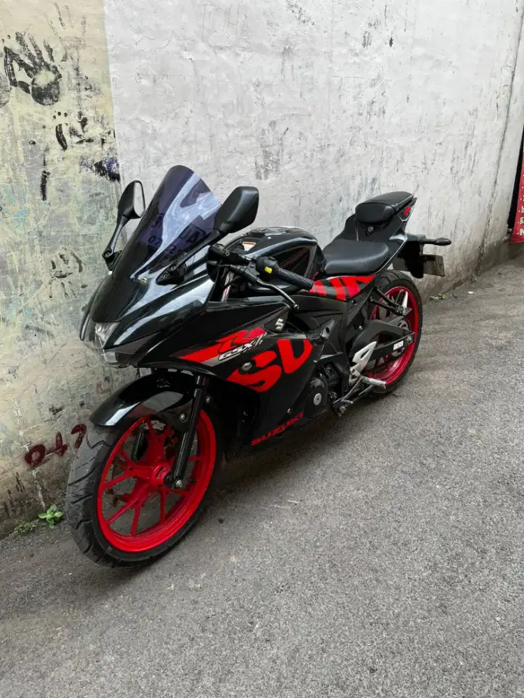 Suzuki GSX R 150 2018 Istimewa