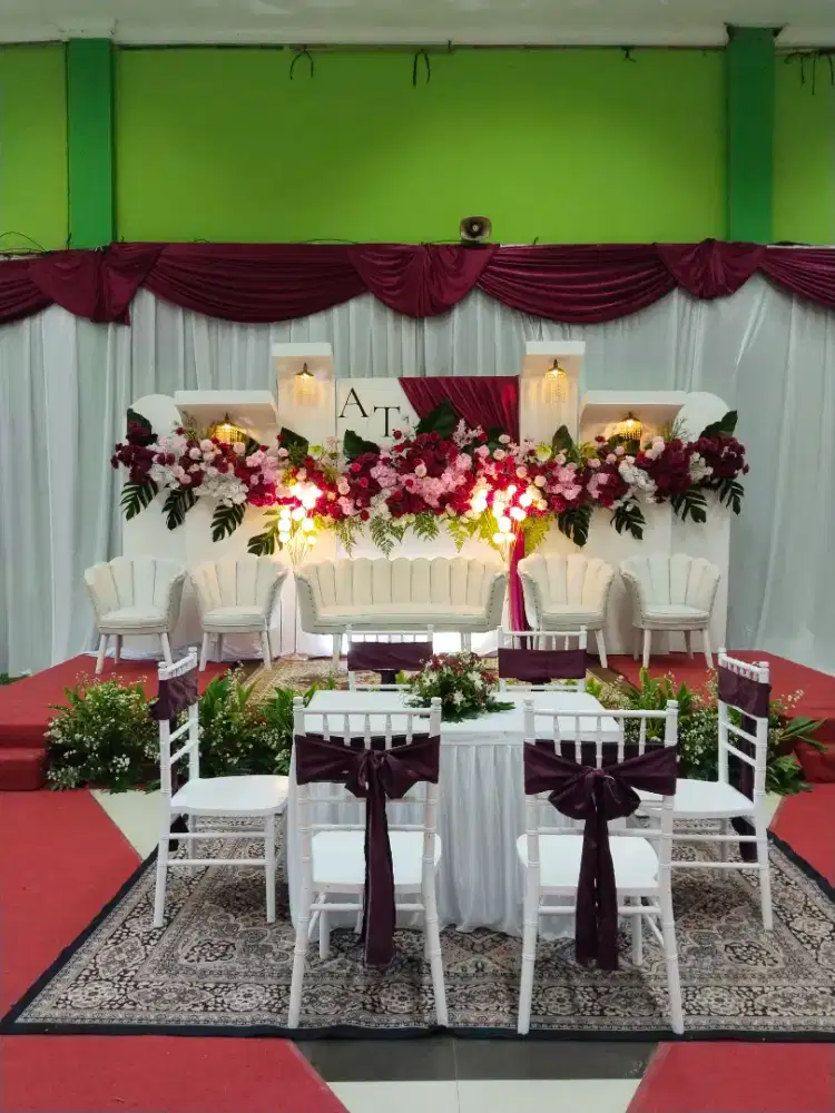 Dekorasi pernikahan komplit catering mua dan dokumentasi