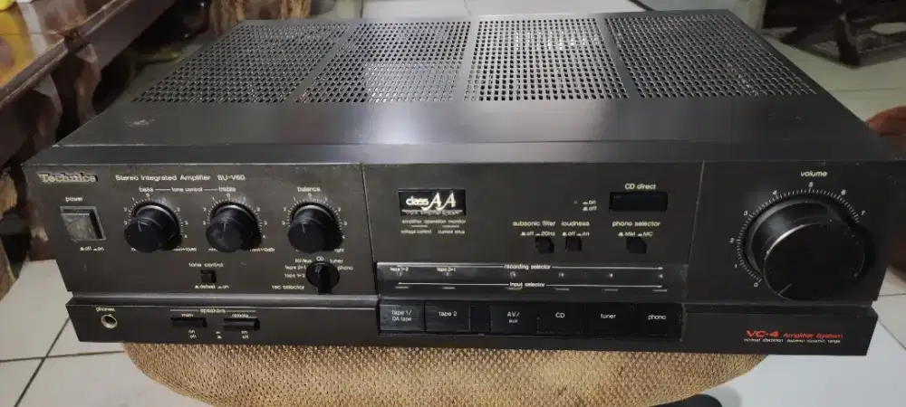 Ampli Technics su v60