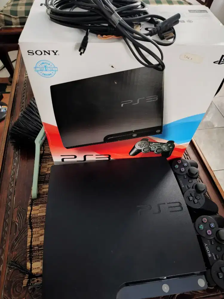 PS3 SLIM LIMITED EDITION 2500 HDD GRADE A