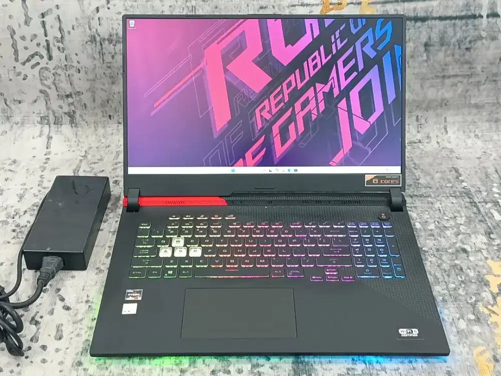 Asus ROG G713QC Ryzen 7-5800H 16GB 512GB RTX 3050 4GB 95W 17 Like New