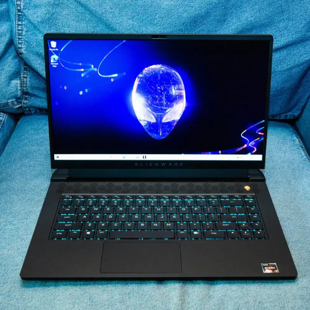 Alienware M15 Ryzen 9-6900HX 32GB 1TB RTX 3080 8GB 150W Like New