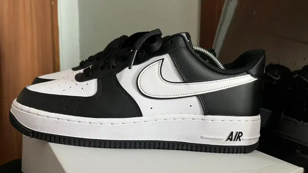 Sepatu Sneakers Nike Air Force 1 Black White Panda Original