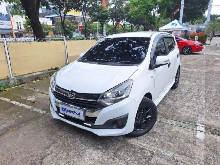 DP RENDAH Daihatsu Ayla 1.2 R Bensin-MT 2017 4UZS