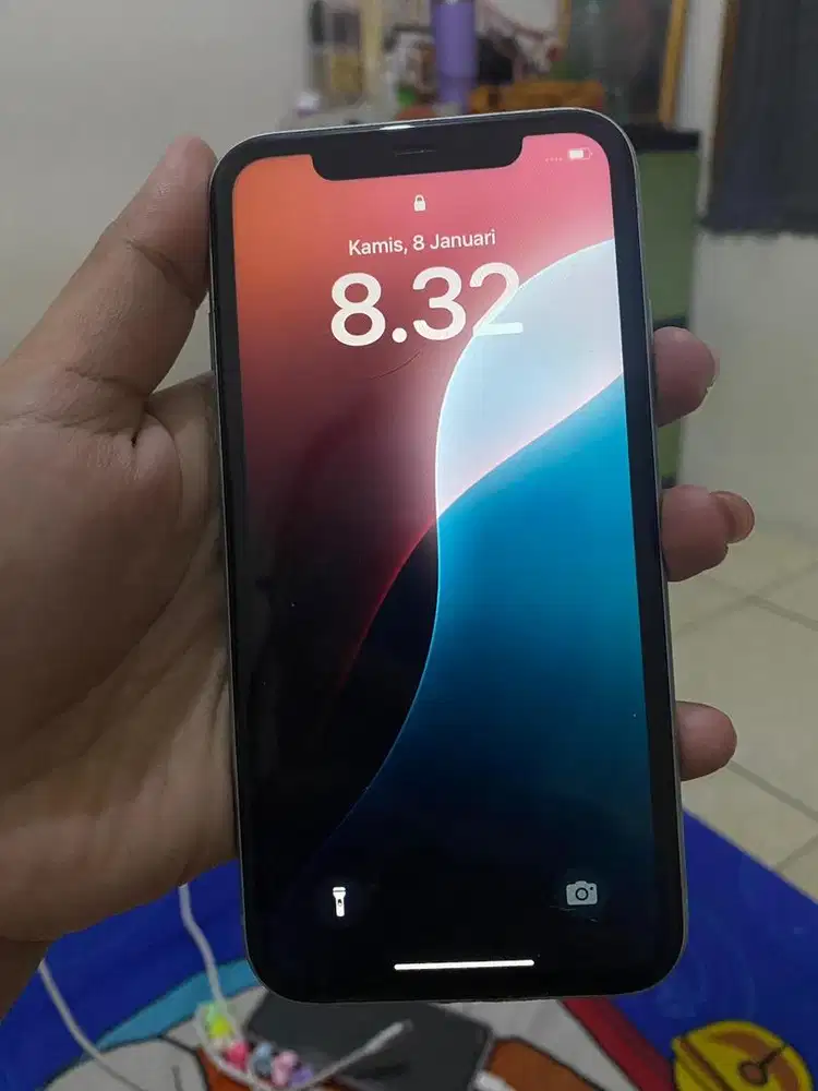 Jual iphone 11 64 gb inter LLA batangan kardud ke tinggal di kampung
