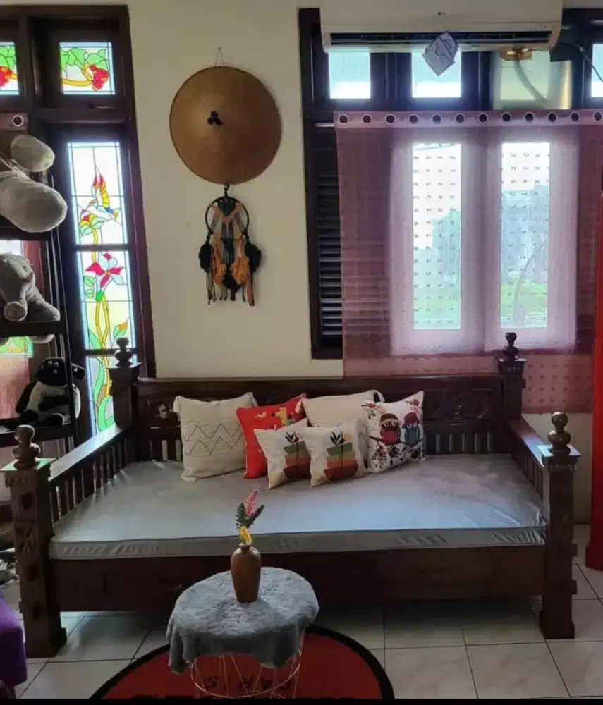 BALE JATI kondisi bagus harga 2.5 jt