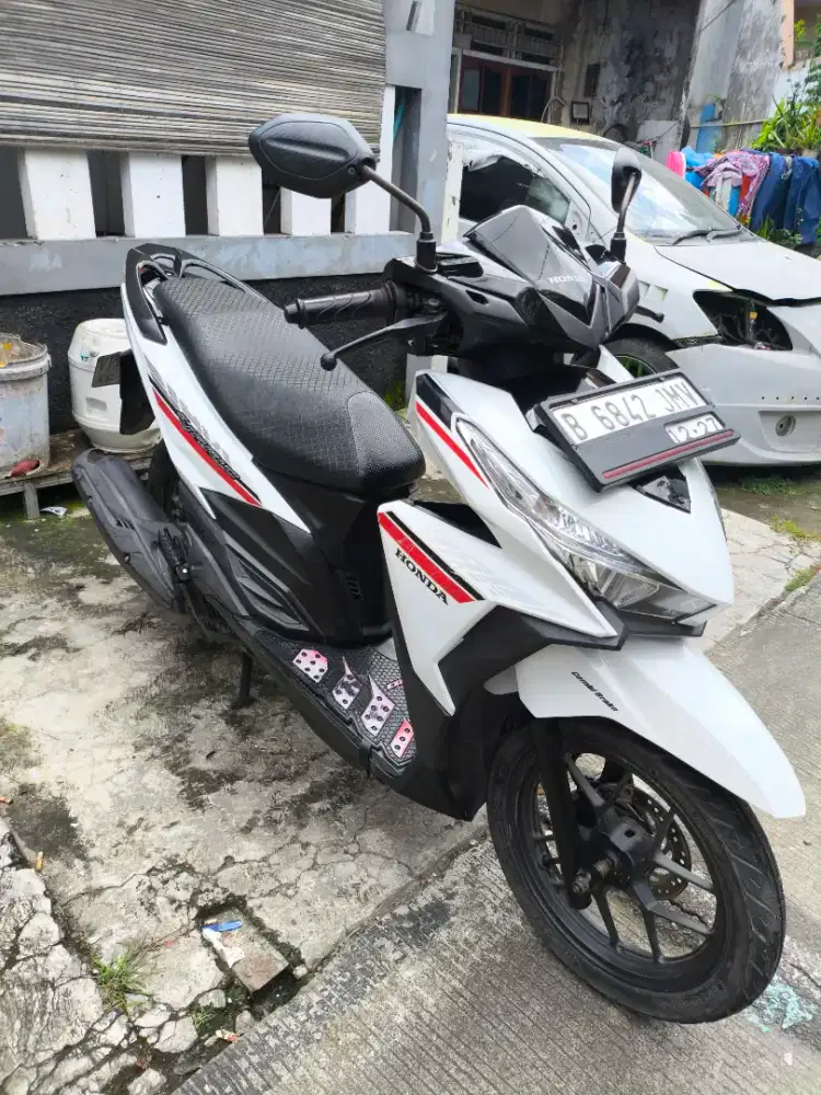 Vario led old 125 tahun 2017