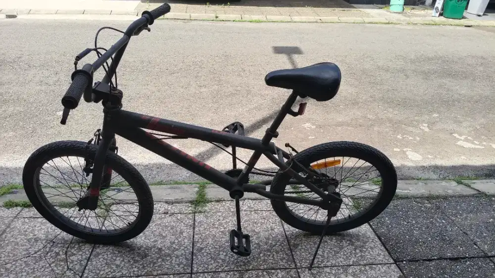 Sepeda Bmx United