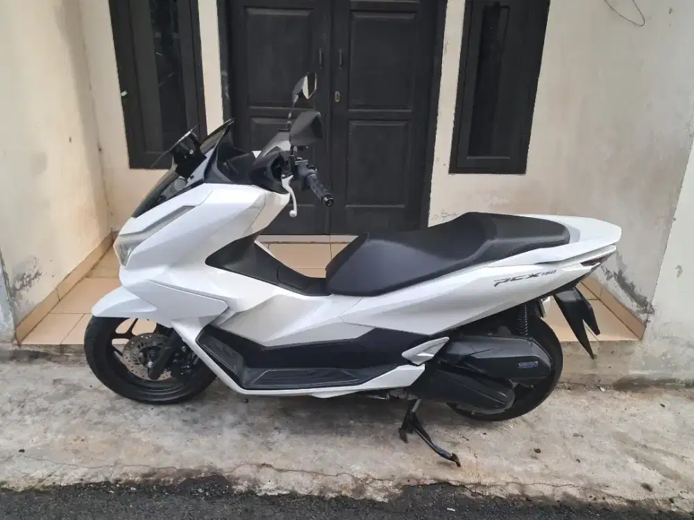 Honda pcx 160 cbs model terbaru 2025