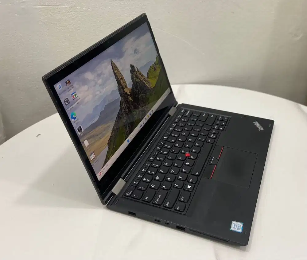 Laptop Lenovo Thinkpad X380 Yoga Core i7-8550U 16GB DDR4  13,3inc N-EC