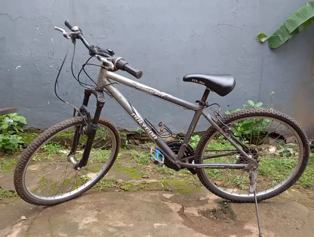 Sepeda polygon 26 inc