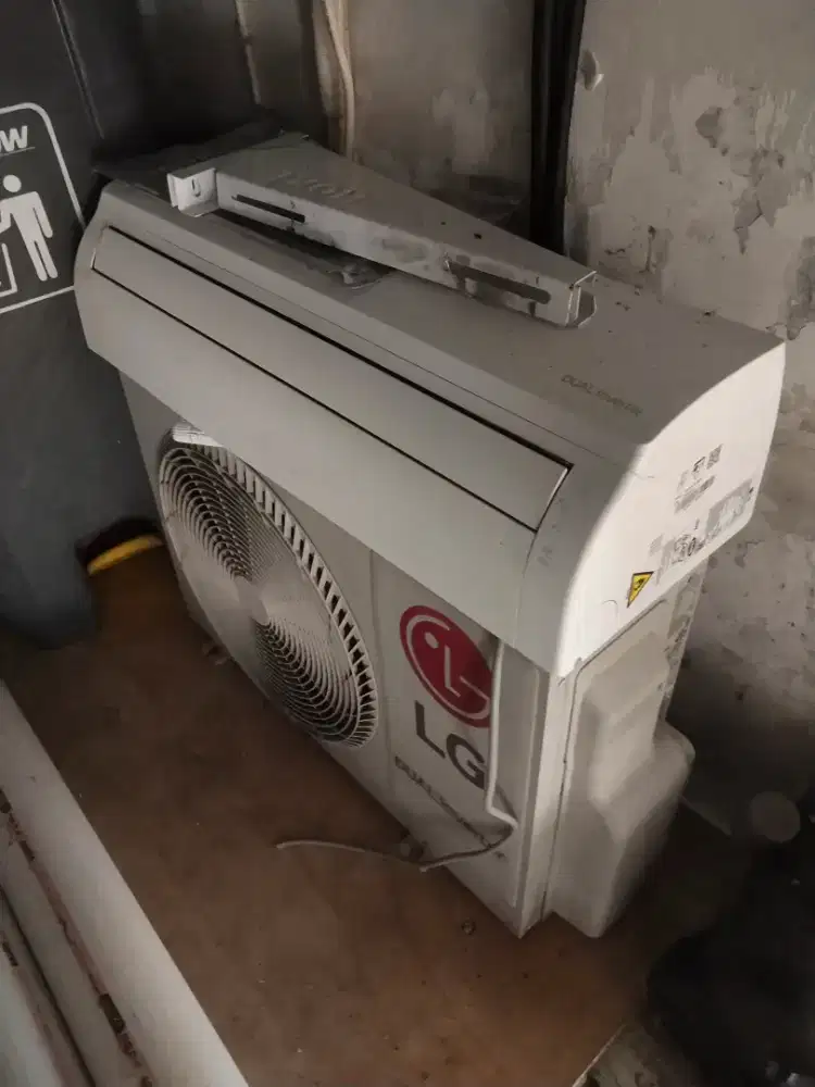 AC merk LG 1pk inverter