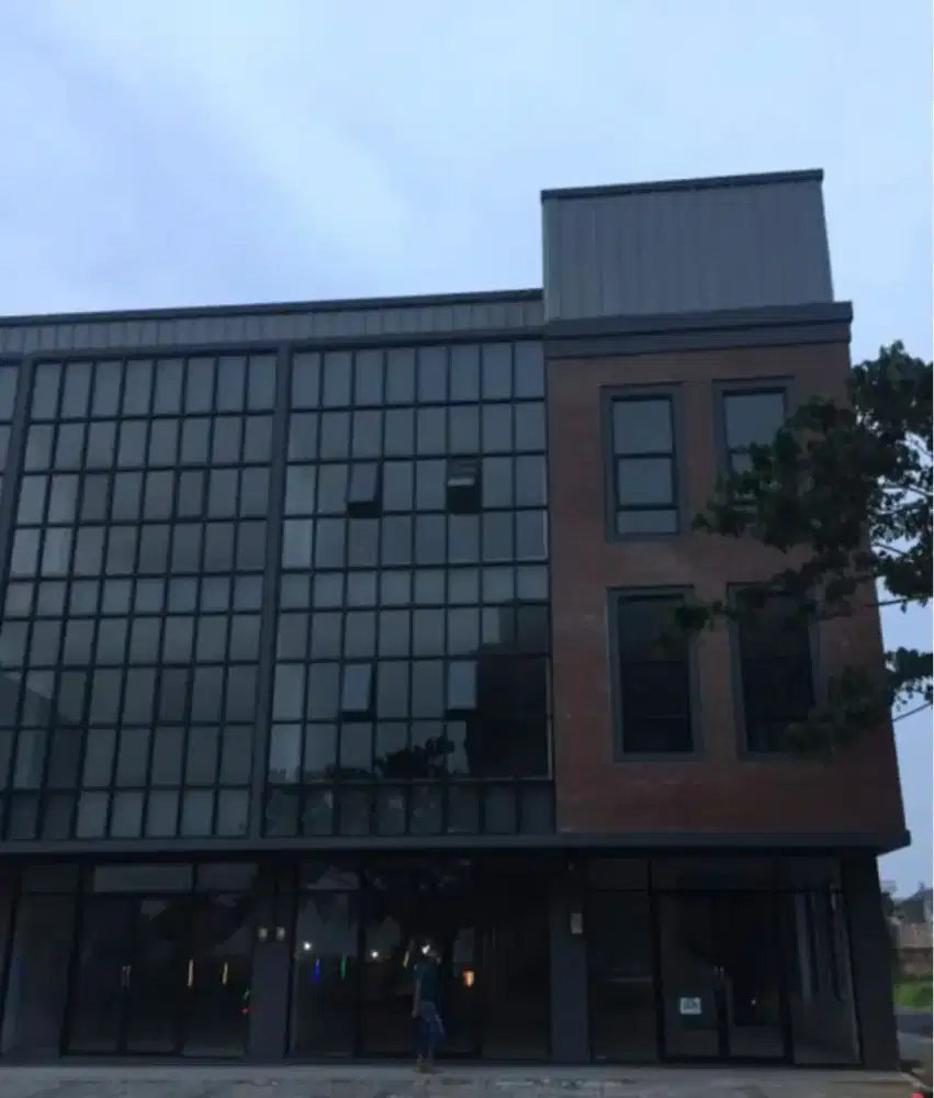 Ruko 3 lantai SEWA/JUAL langsung pemilik