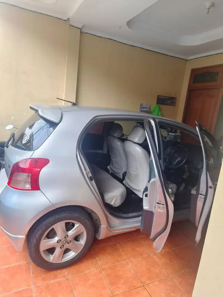 Toyota yaris mulus 2008