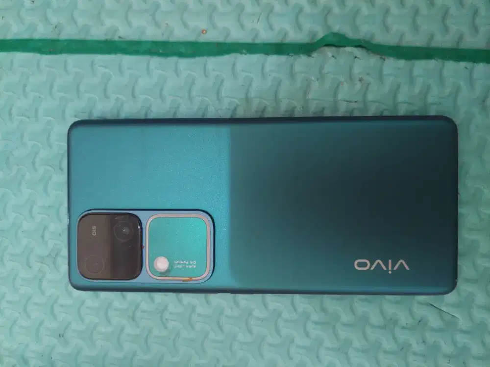 Murah dan Mulus V30 Green Fullset 8/256