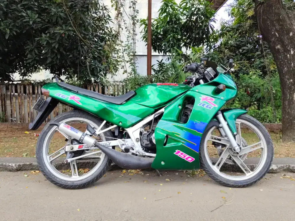 SUZUKI RGR 150 / 1994 HIJAU