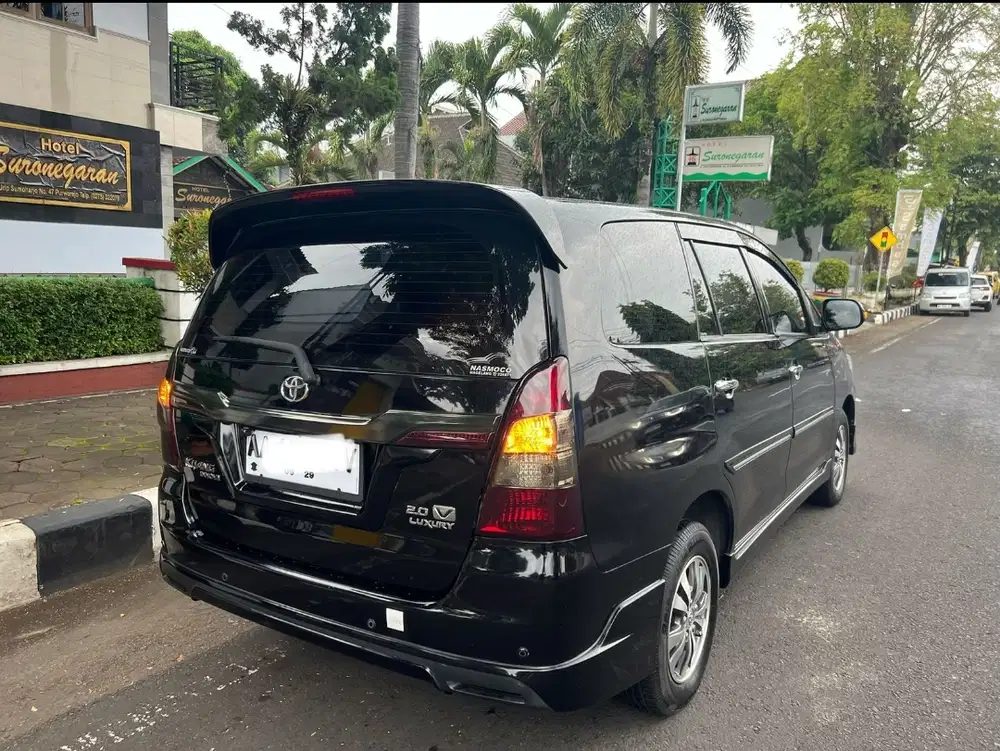 Toyota Kijang Innova 2015 Bensin