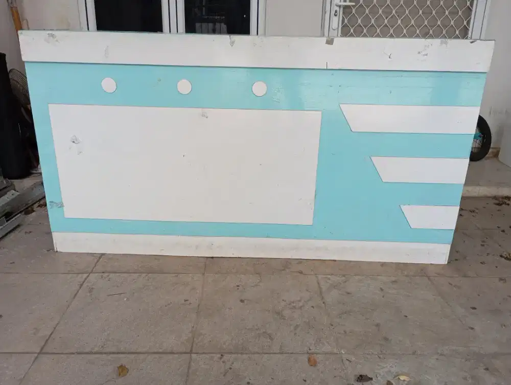 Meja kasir (laundry) terawat