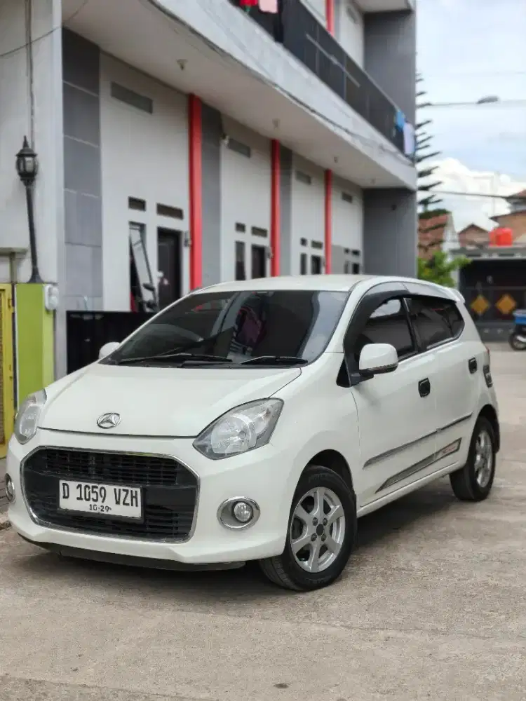 Daihatsu Ayla X Manual Mulus Putih, TV , camera, sensor parkir