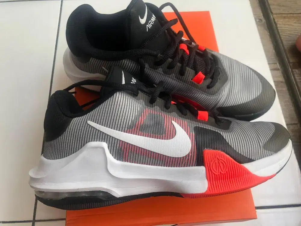 Sepatu Basket Nike Air Max Impact 4 size 42