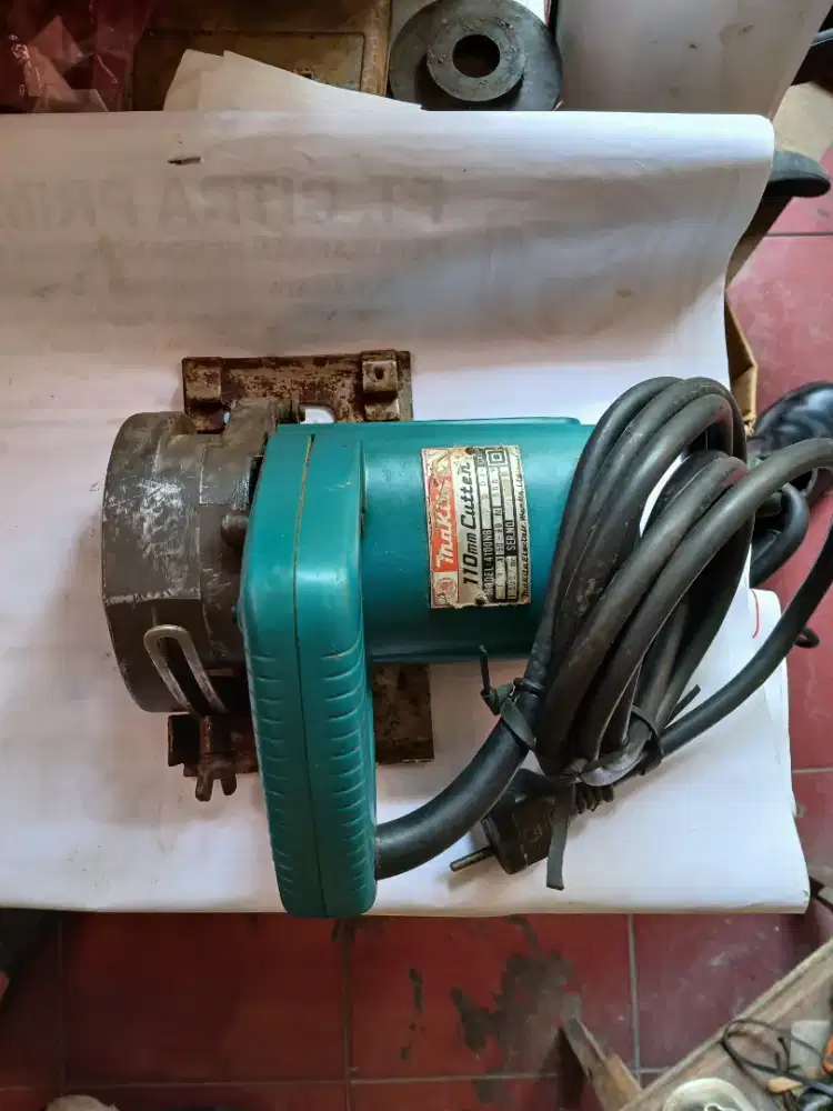 Makita Cutter Ceramic 110 mm, Model 4100 NB