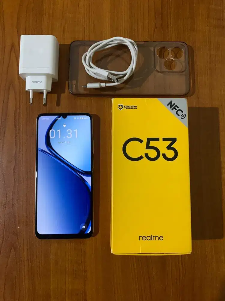 Realme C53 warna (champion gold)