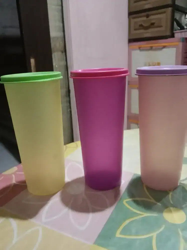 Dijual gelas tupperware bekas