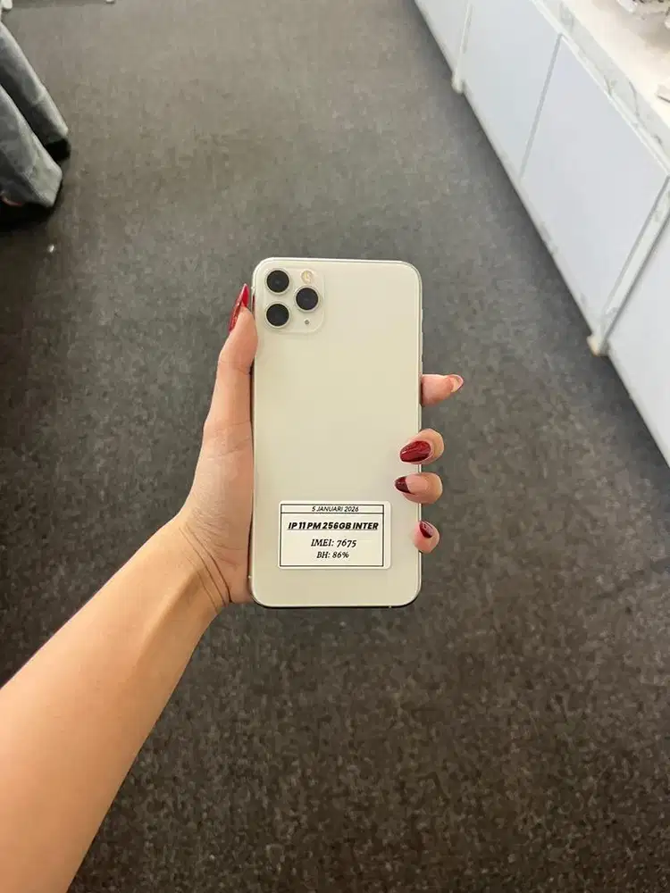 Iphone 11 PM 256GB fullset mulus nominus terima tt cod kredit