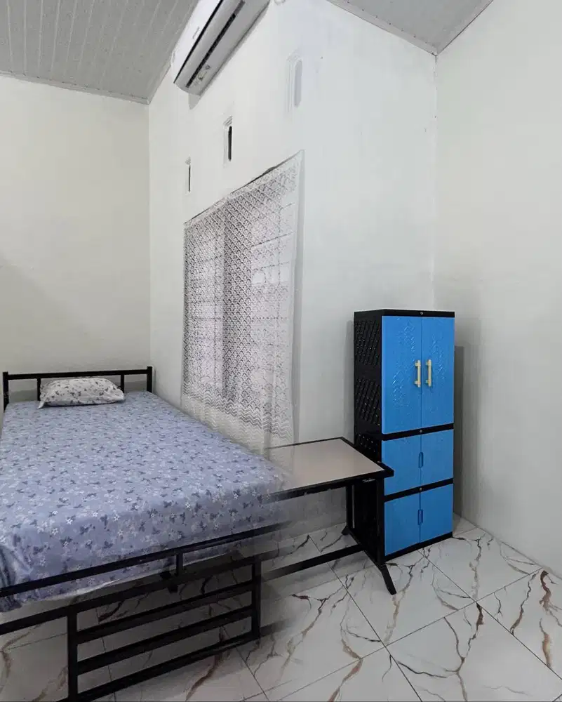 Kost Cemara Perdagangan