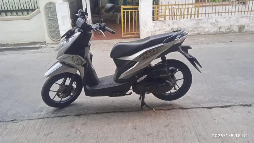 Di jual motor beat street 2023 MULUS