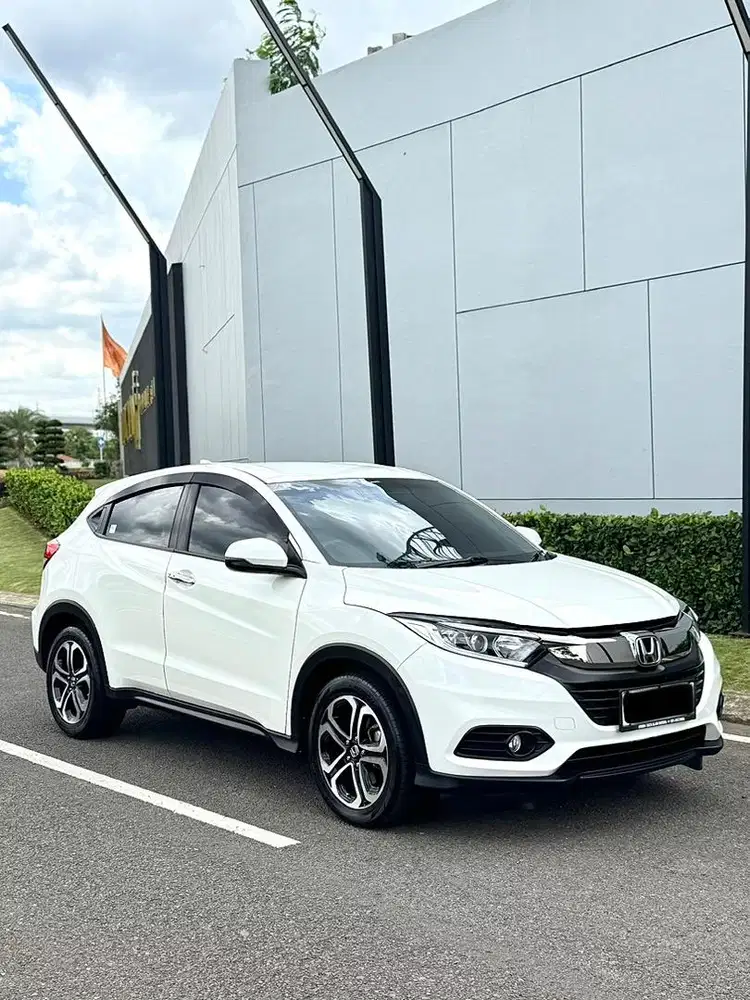 KM LOW 60RB! Honda HR-V E 1.5 A/T 2018