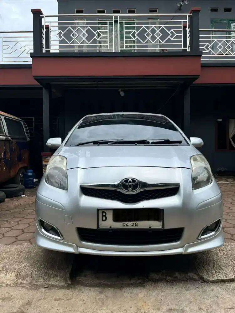 Toyota Yaris 2012
