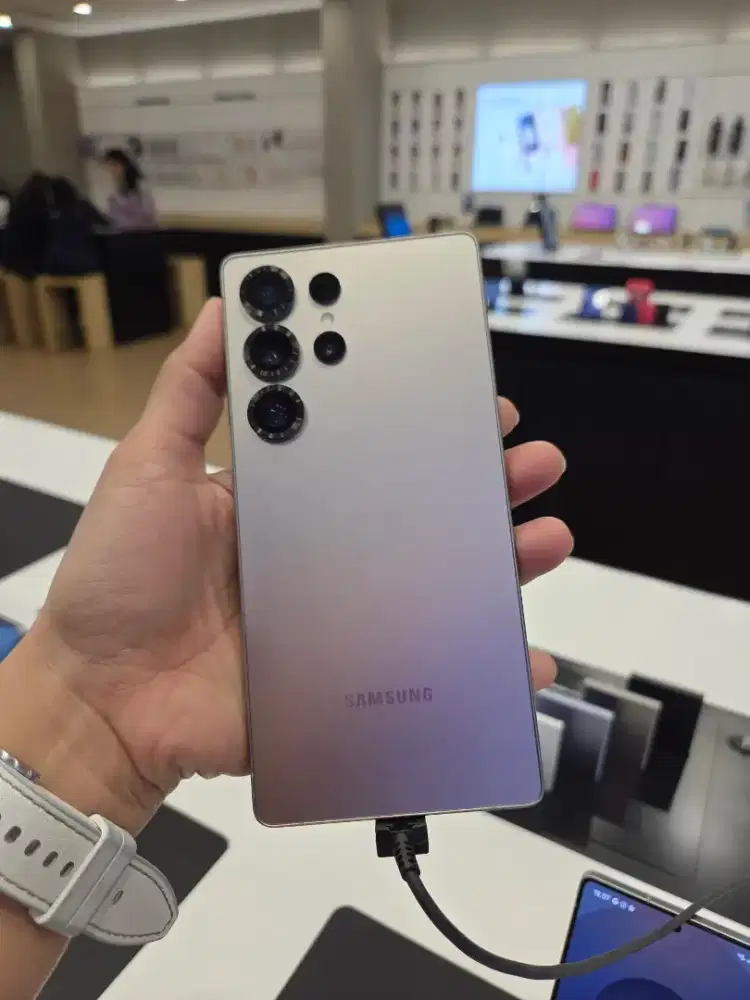 SAMSUNG GALAXY S25 ULTRA